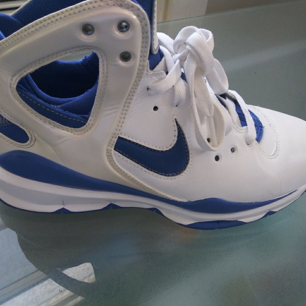 Mens nikes size 7